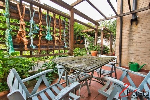 casa indipendente in vendita a Piombino