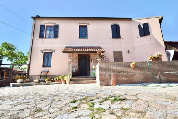 casa indipendente in vendita a Piombino