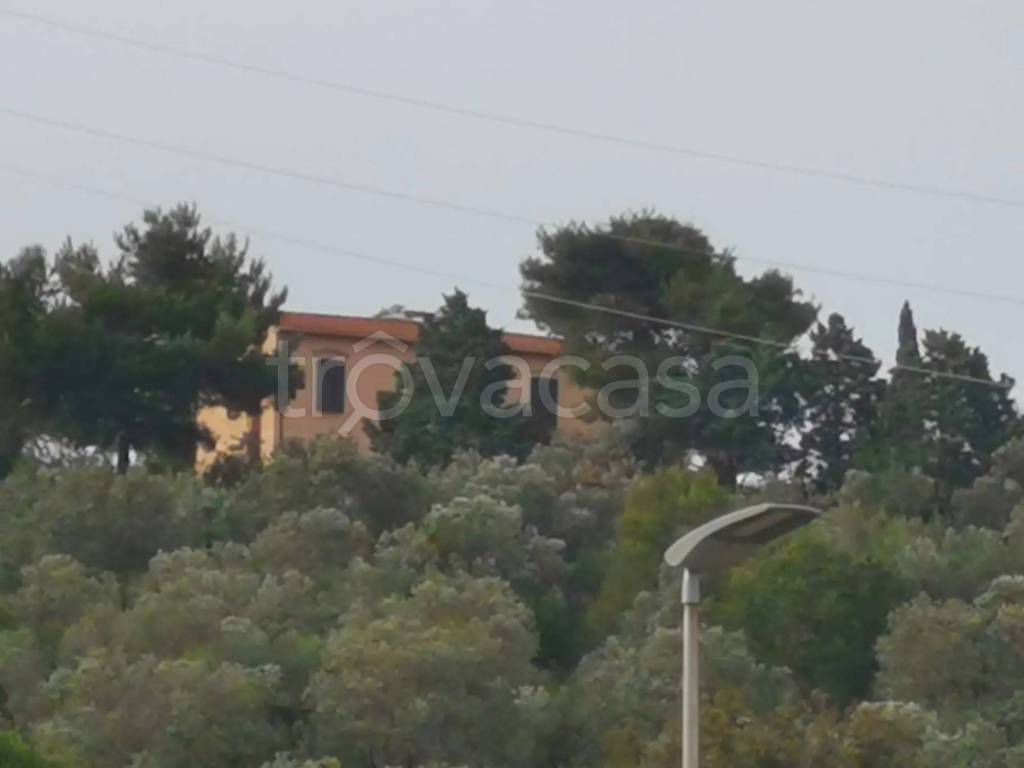 casa indipendente in vendita a Piombino in zona Baratti