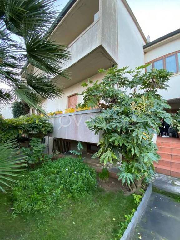 casa indipendente in vendita a Piombino in zona Populonia