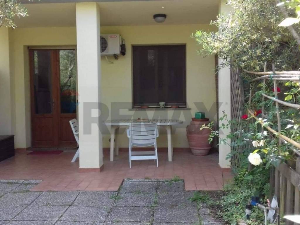 appartamento in vendita a Piombino in zona Populonia