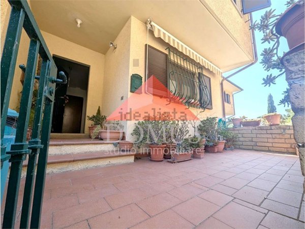 casa indipendente in vendita a Piombino