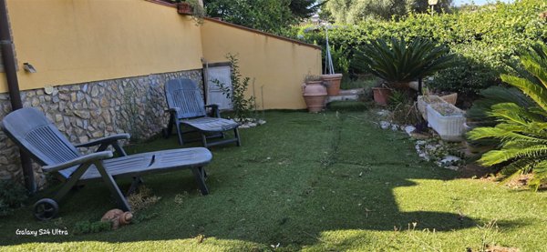 casa indipendente in vendita a Piombino