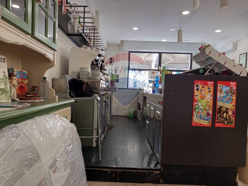 negozio in vendita a Piombino
