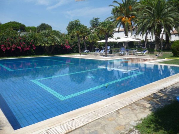casa indipendente in vendita a Piombino
