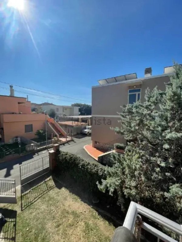 casa indipendente in vendita a Piombino
