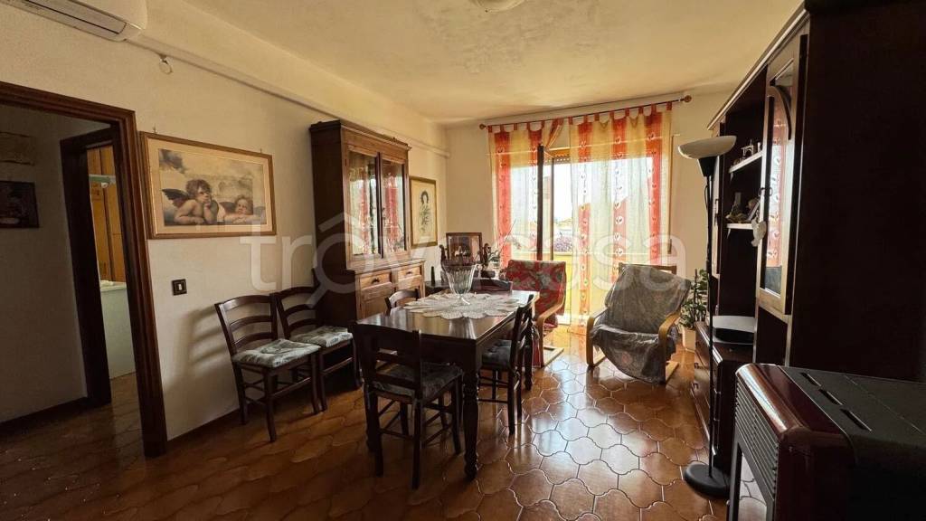 appartamento in vendita a Piombino in zona Populonia