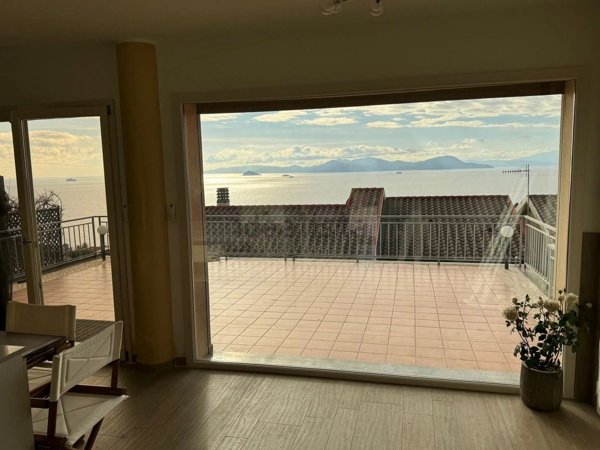casa indipendente in vendita a Piombino