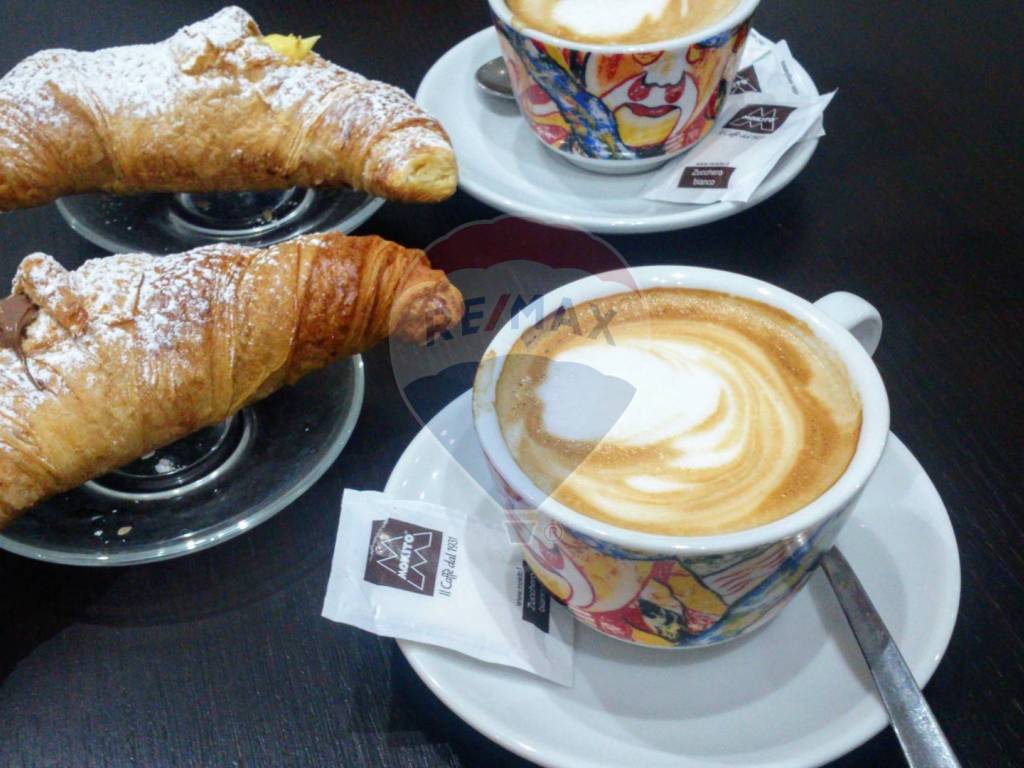 negozio in vendita a Piombino