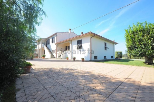 casale in vendita a Piombino