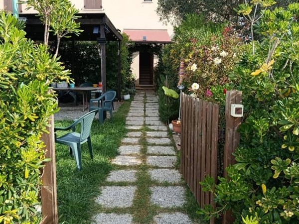 appartamento in vendita a Piombino in zona Baratti