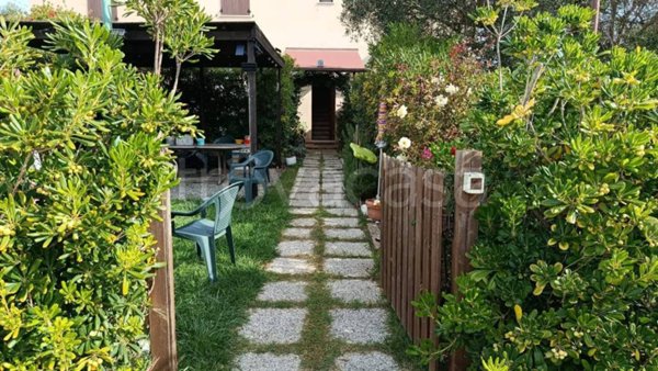 appartamento in vendita a Piombino in zona Baratti