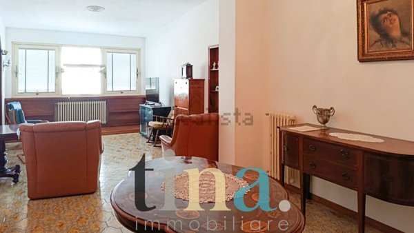 casa indipendente in vendita a Piombino
