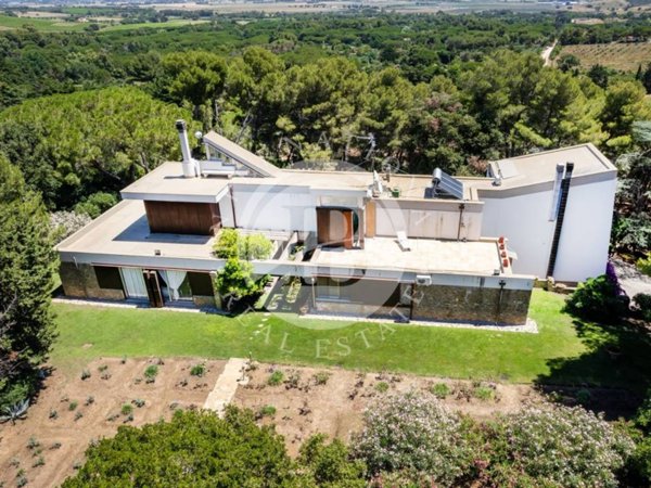 casa indipendente in vendita a Piombino