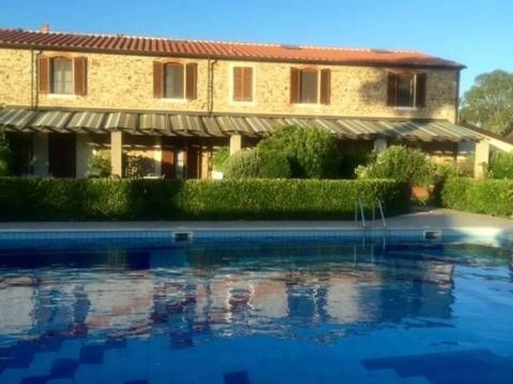 casa indipendente in vendita a Piombino in zona Baratti