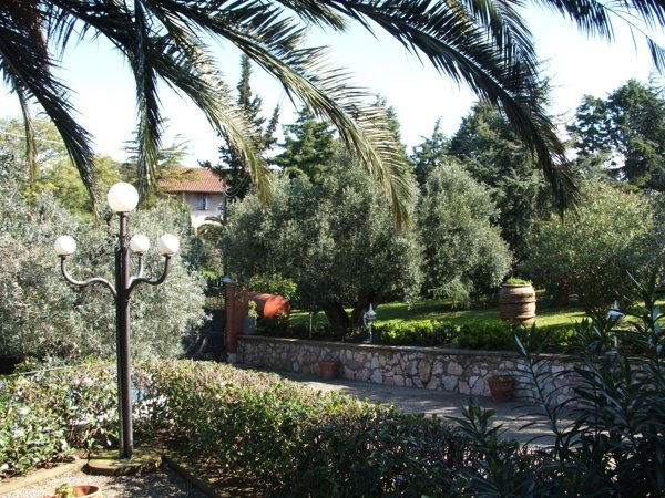 casa indipendente in vendita a Piombino