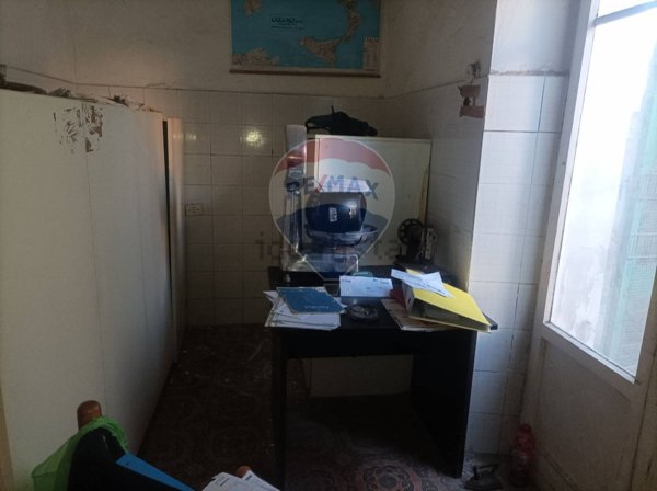 locale di sgombero in vendita a Piombino