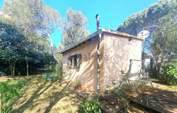 appartamento in vendita a Piombino in zona Baratti