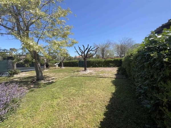 casa indipendente in vendita a Piombino