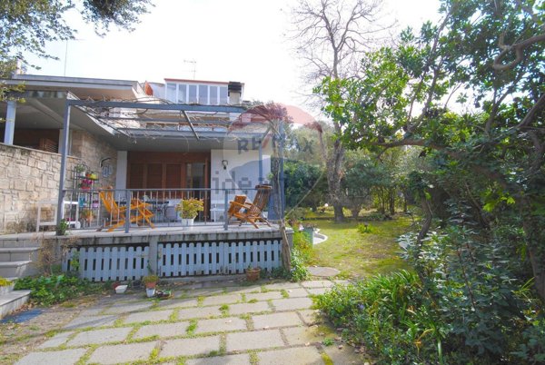 casa indipendente in vendita a Piombino in zona Baratti