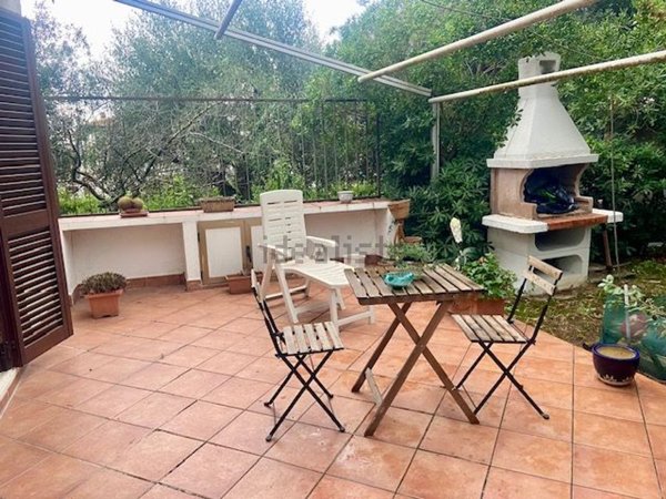 casa indipendente in vendita a Piombino