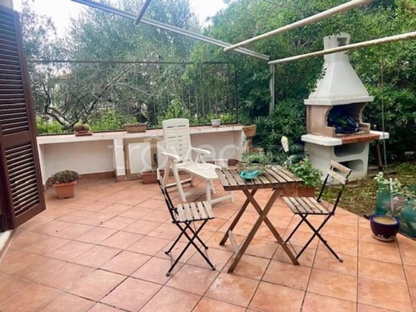 casa indipendente in vendita a Piombino