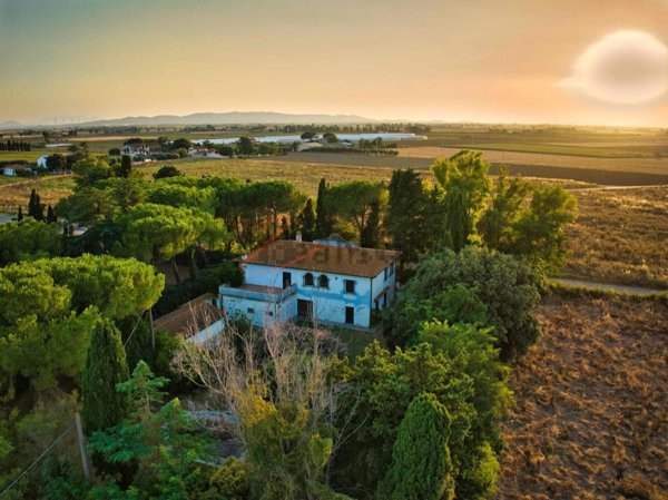 casa indipendente in vendita a Piombino