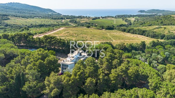 casa indipendente in vendita a Piombino in zona Baratti