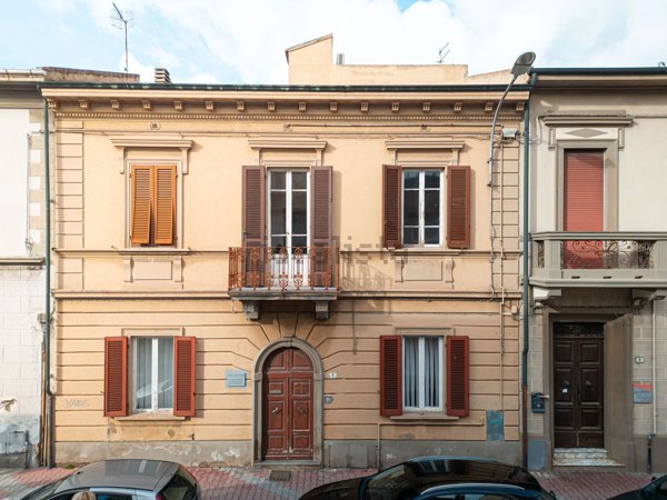 casa indipendente in vendita a Piombino