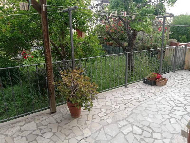 casa indipendente in vendita a Piombino