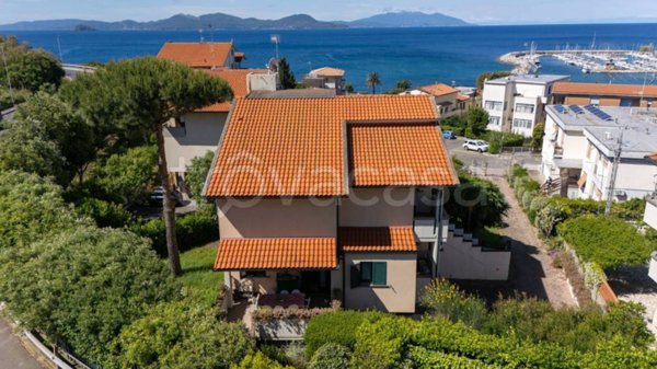casa indipendente in vendita a Piombino