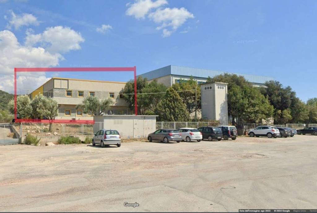 capannone in vendita a Piombino