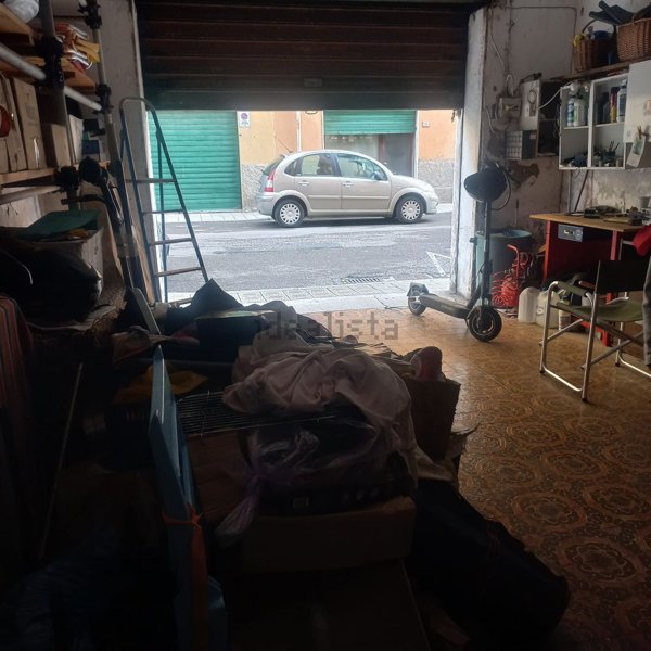 locale di sgombero in vendita a Piombino