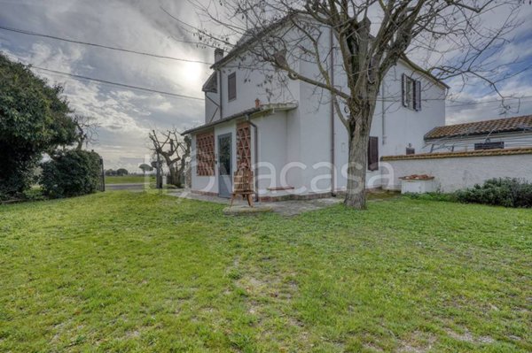 casa indipendente in vendita a Piombino in zona Baratti