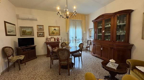 casa indipendente in vendita a Piombino