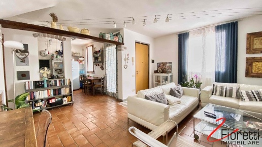 casa indipendente in vendita a Piombino