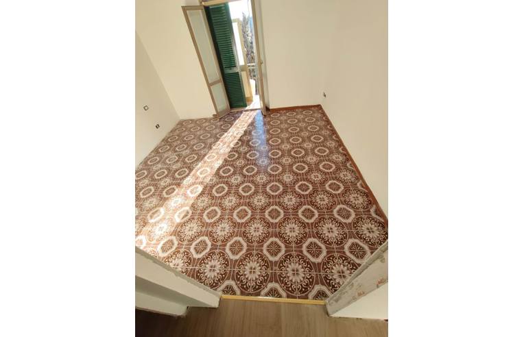 intera palazzina in vendita a Piombino