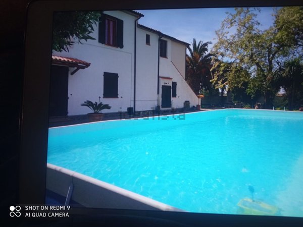 casa indipendente in vendita a Piombino