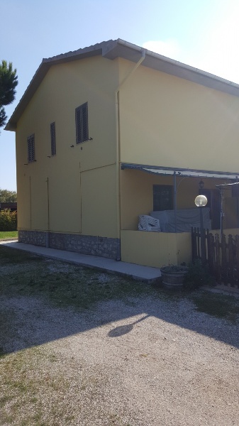 casa indipendente in vendita a Piombino