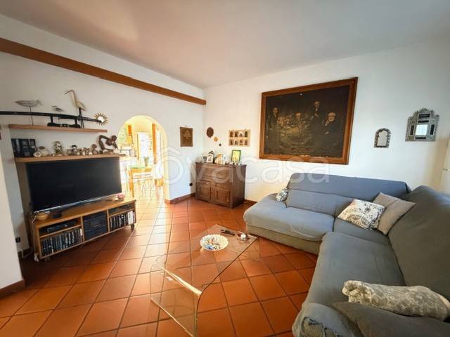 casa indipendente in vendita a Piombino