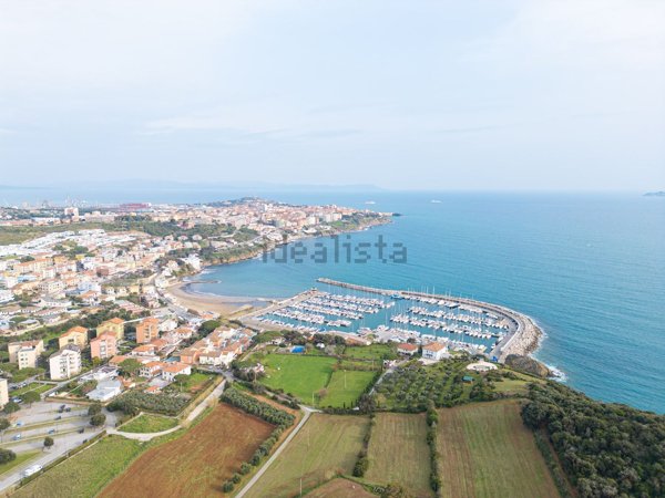 appartamento in vendita a Piombino