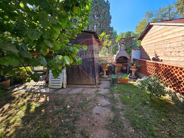 casa indipendente in vendita a Piombino in zona Populonia