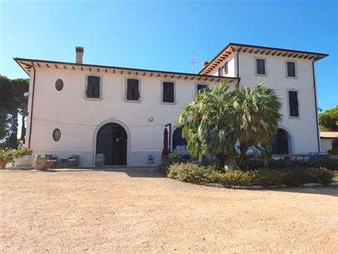 casa indipendente in vendita a Piombino