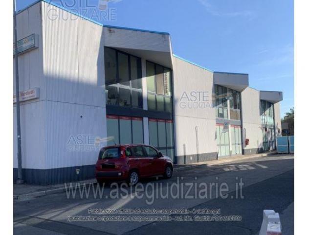 negozio in vendita a Piombino