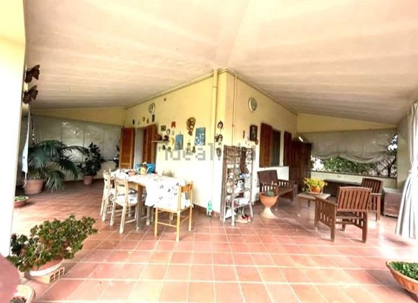 casa indipendente in vendita a Piombino