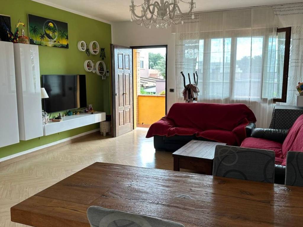 casa indipendente in vendita a Piombino