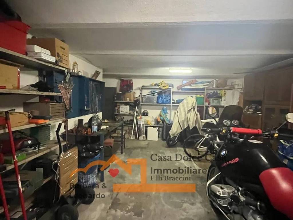 locale di sgombero in vendita a Piombino