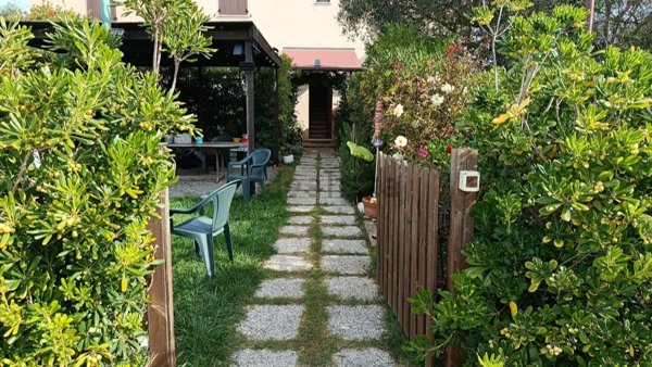 appartamento in vendita a Piombino in zona Baratti