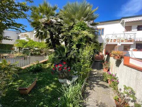 casa indipendente in vendita a Piombino in zona Populonia