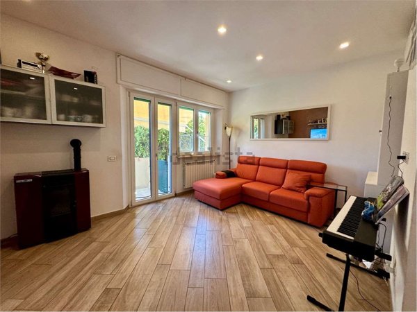 casa indipendente in vendita a Piombino